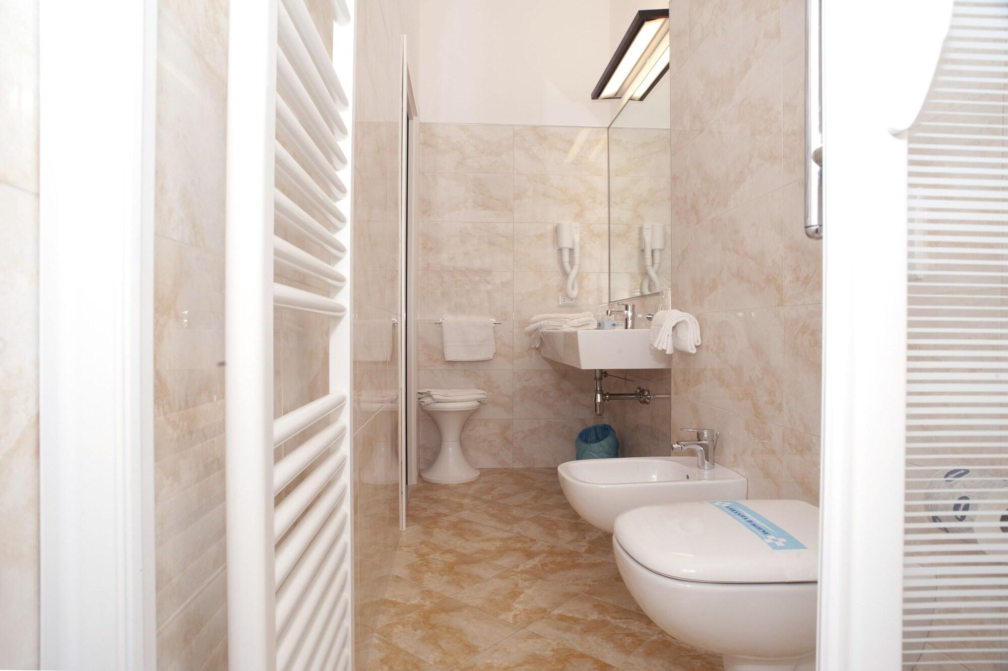 Hotel Milano Helvetia - In Centro Con Piscina Ριτσόνε Εξωτερικό φωτογραφία